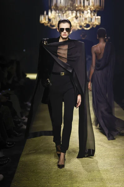 Look 50